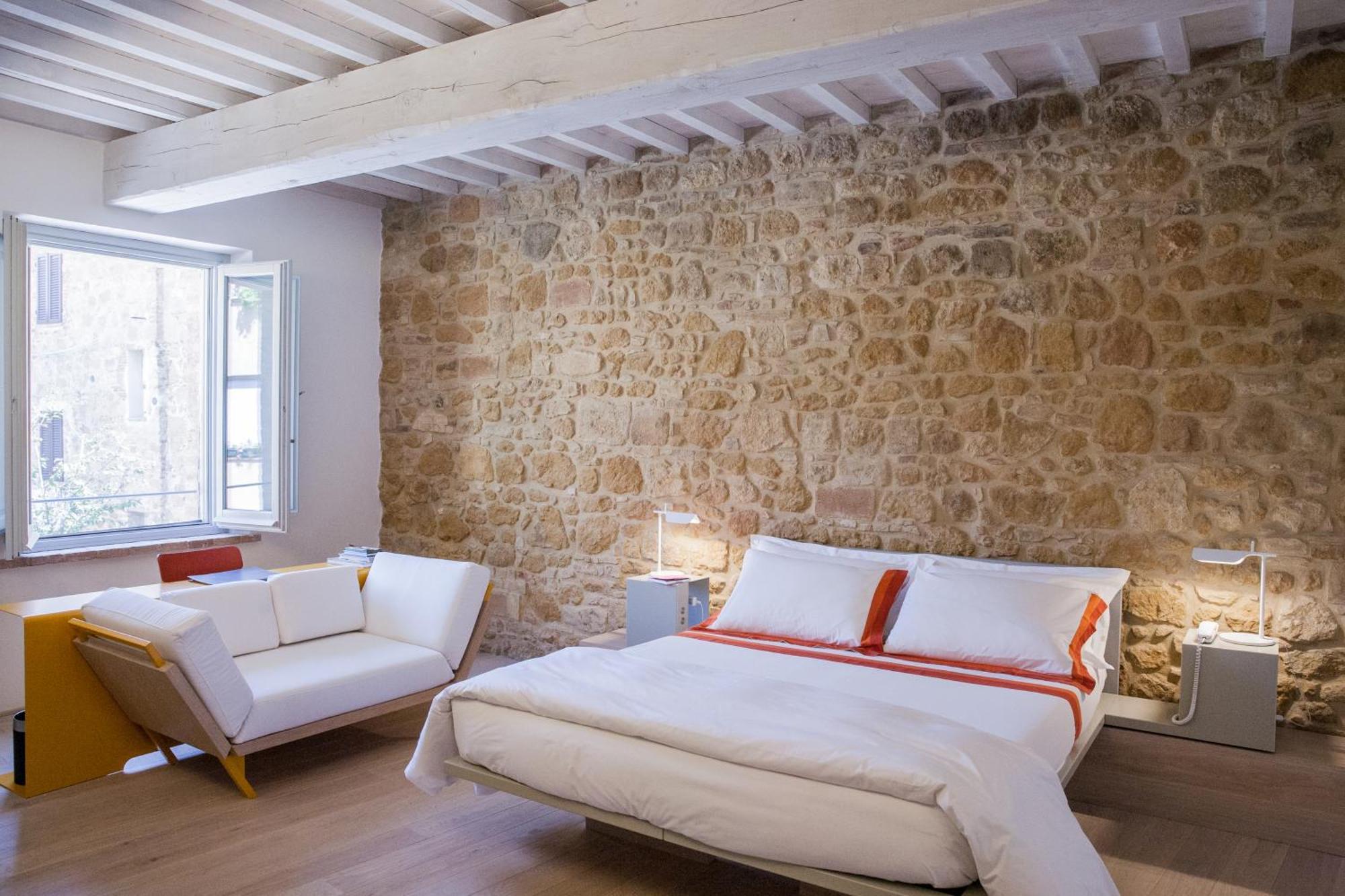 La Bandita Townhouse ปีเอนซา ภายนอก รูปภาพ
